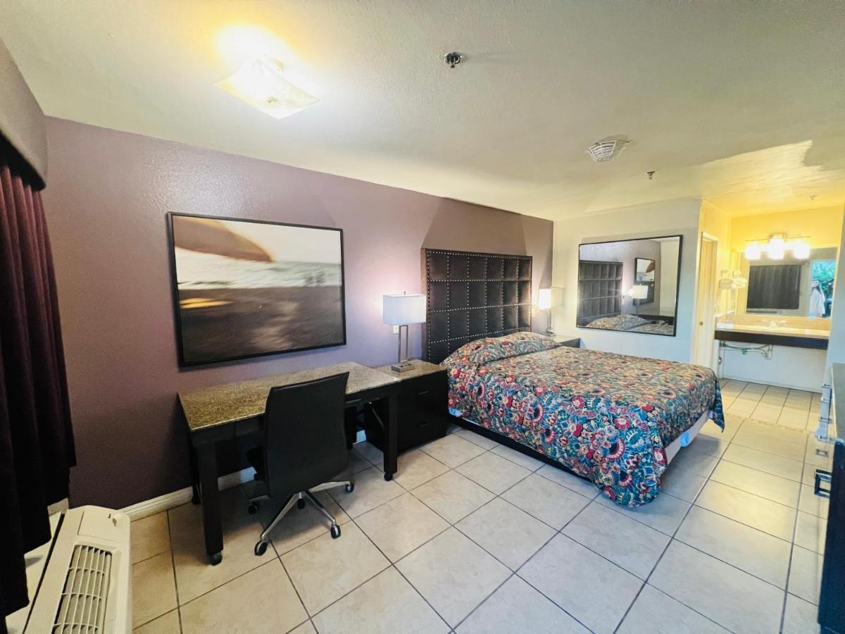 Casa Blanca Express & Suites Cypress Buena Park - Anaheim Area Exterior foto
