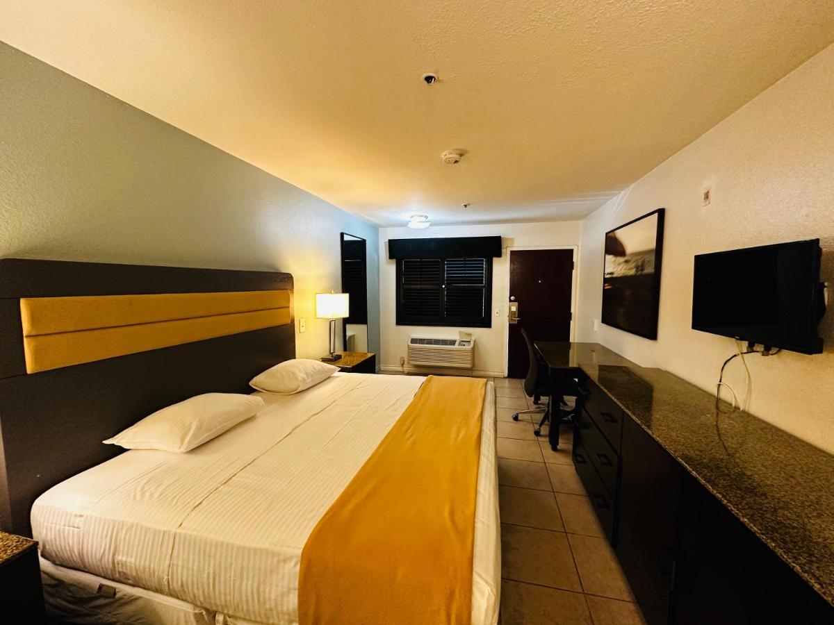 Casa Blanca Express & Suites Cypress Buena Park - Anaheim Area Exterior foto