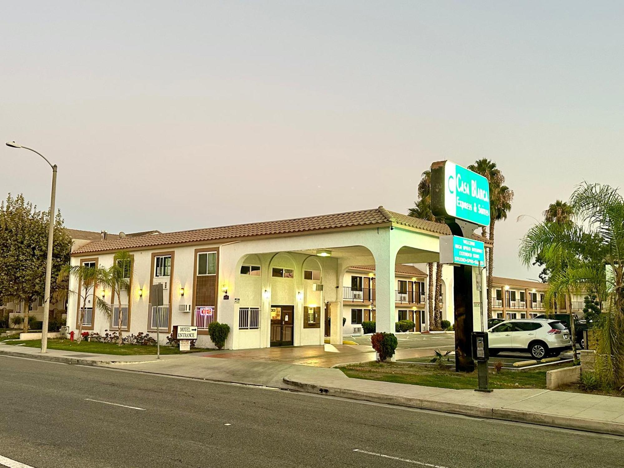 Casa Blanca Express & Suites Cypress Buena Park - Anaheim Area Exterior foto
